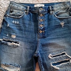 Woman's Kancan Relaxed fit, straight leg, medium wash distressed jean size 11